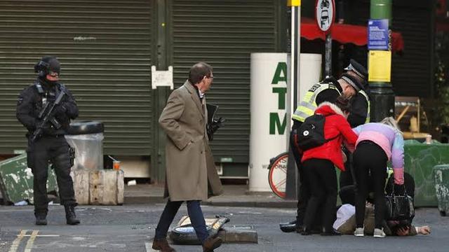 Situasi usai terjadi penembakan di London.