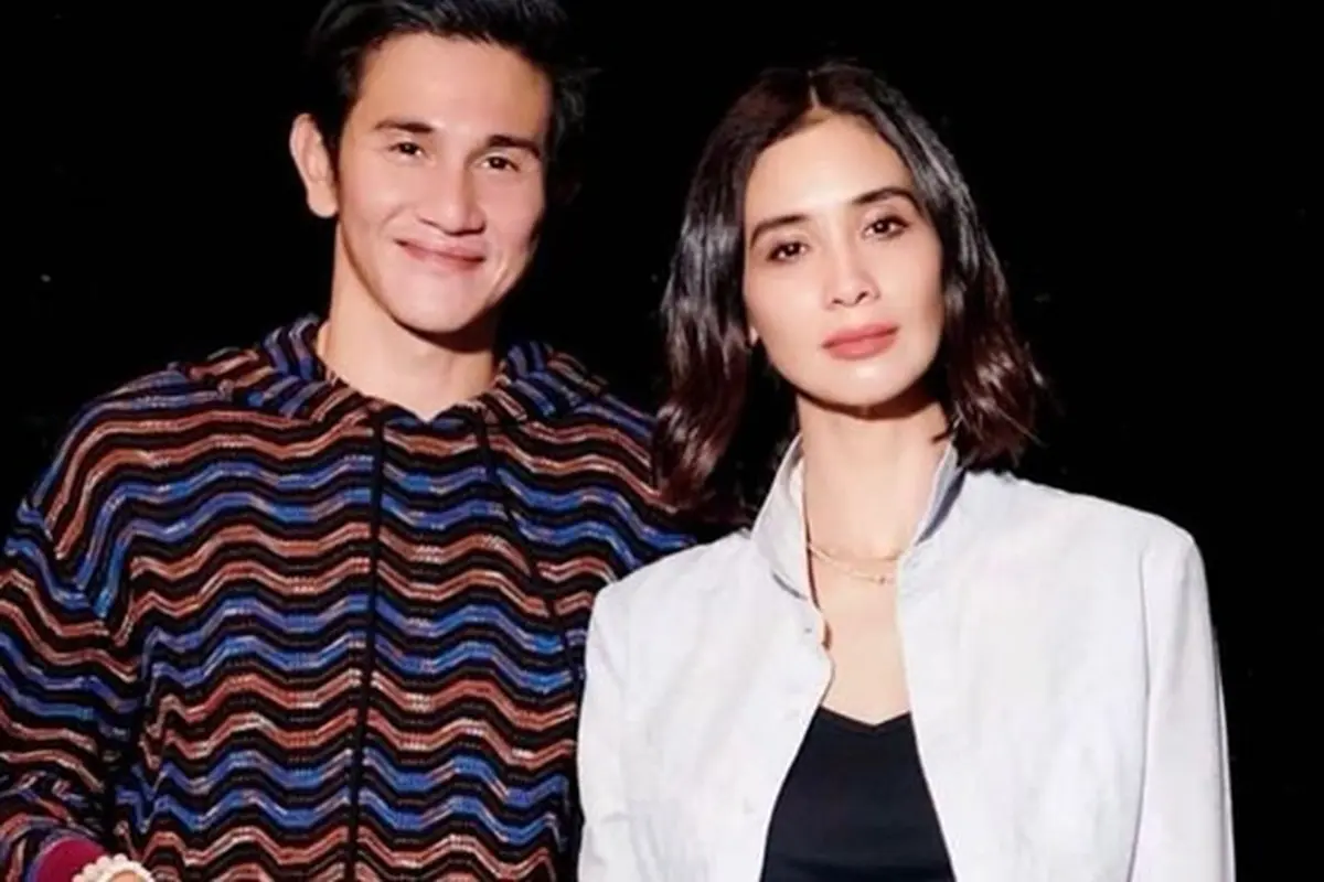 7 Potret Mesra Vino G Bastian dan Marsha Timothy, Kompak Pakai Baju Couple