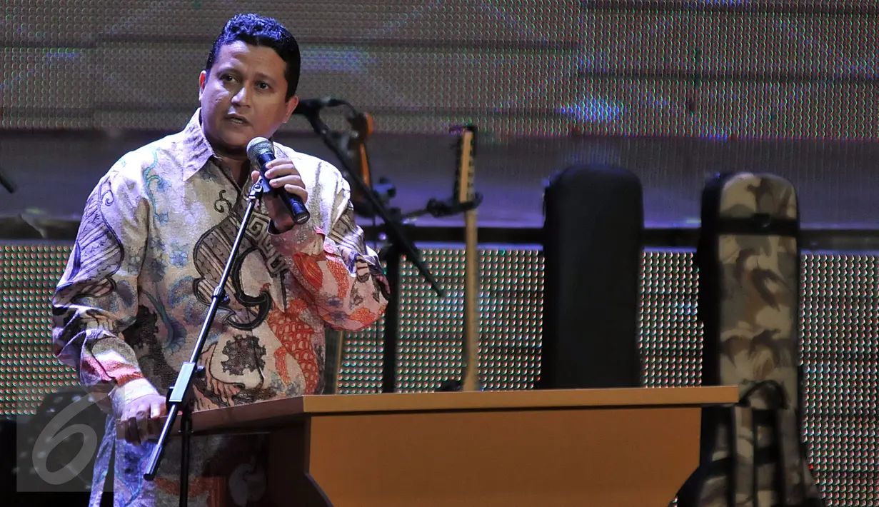 Ketua Bawaslu Muhammad memberi sambutan dalam acara Bawaslu Award, Jakarta, Senin (29/2/2016). Bawaslu Award diberikan kepada individu atau lembaga yang secara konsisten bekerja dan berpartisipasi dalam mensukseskan Pilkada 2015.(Liputan6.com/JohanTallo)