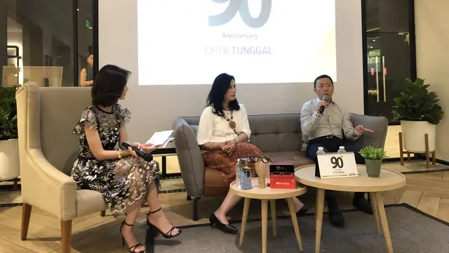 Optik Tunggal Kacamata Ion