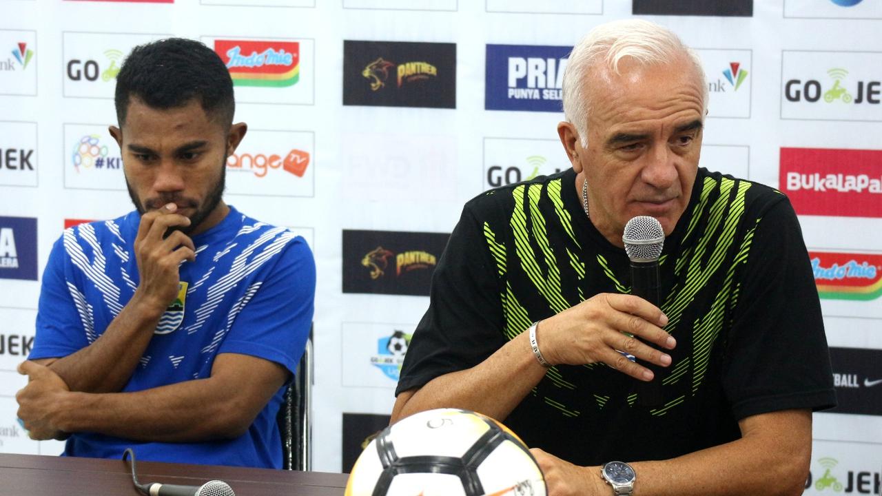 Pelatih Persib Bandung, Mario Gomez