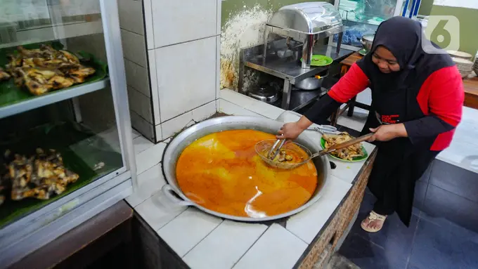 Ayam Lodho Trenggalek