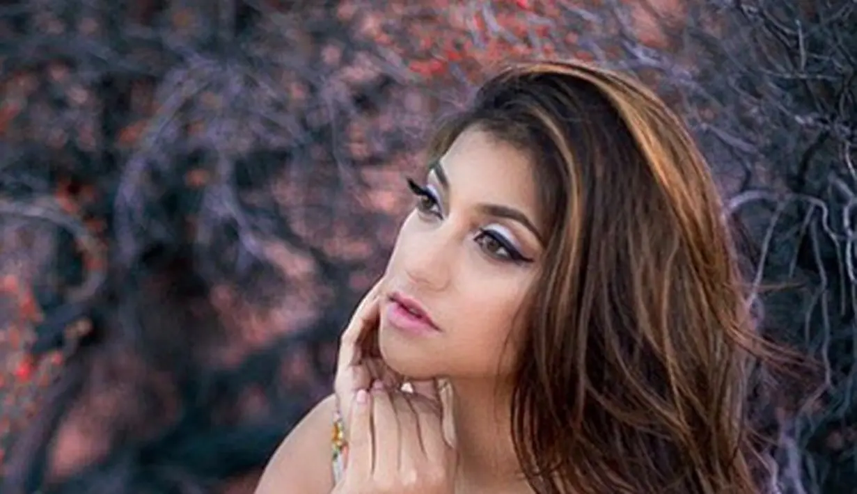 "Tetep cantik ya mbak sarah, bagi resepnys dong," tulis vivin_mamawinda. "Jadi pacar juga cocok bgt kaya seumuran 😍 cucok meong.. @albanyrayy gantengnya maximall..." tulis _faridaalsya99. Dan masih banyak lagi komentar serupa. (Instagram/sazarita)