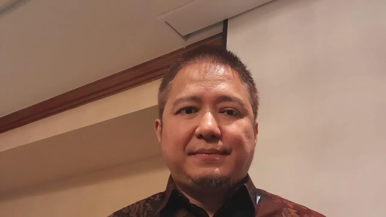 Ketua Unit Kerja Koordinasi Emergensi dan Terapi Intensif Anak Ikatan Dokter Anak Indonesia (IDAI), dr Yogi Prawira, SpA Subs ETIA(K) bicara soal pertolongan pertama saat anak hipotermia. (Foto: Benedikta Desideria)