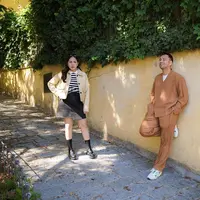 Nagita Slavina dan Raffi Ahmad tak ragu pamer kemesraan selama liburan di Madrid, Spanyol [@raffinagita1717]