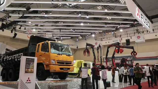 Mitsubishi Fuso Berjaya di GIIAS, Raih Dua Penghargaan Prestisius