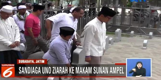 Sandiaga Ziarah ke Makam Sunan Ampel di Awal Tahun 2019