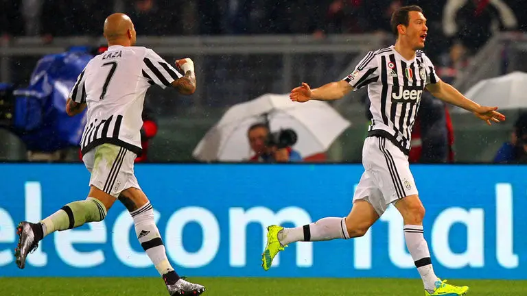 Gol dari Stephan Lichtsteiner mengantarkan Juventus mengalahkan Lazio dengan skor 1-0 pada babak perempat final Coppa Italia 2015-16.