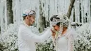 Dalam salah satu unggahan fotonya, untuk persiapan pada hari pernikahannya, Shahnaz mengaku butuh waktu sebulan untuk bisa first dance pada hari bahagianya. (Instagram/ritchieismail)