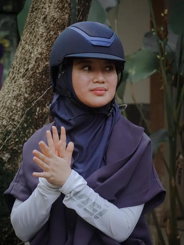 7 Momen Chacha Frederica Mulai Latihan Berkuda Lagi Usai Jadi Ibu Bupati