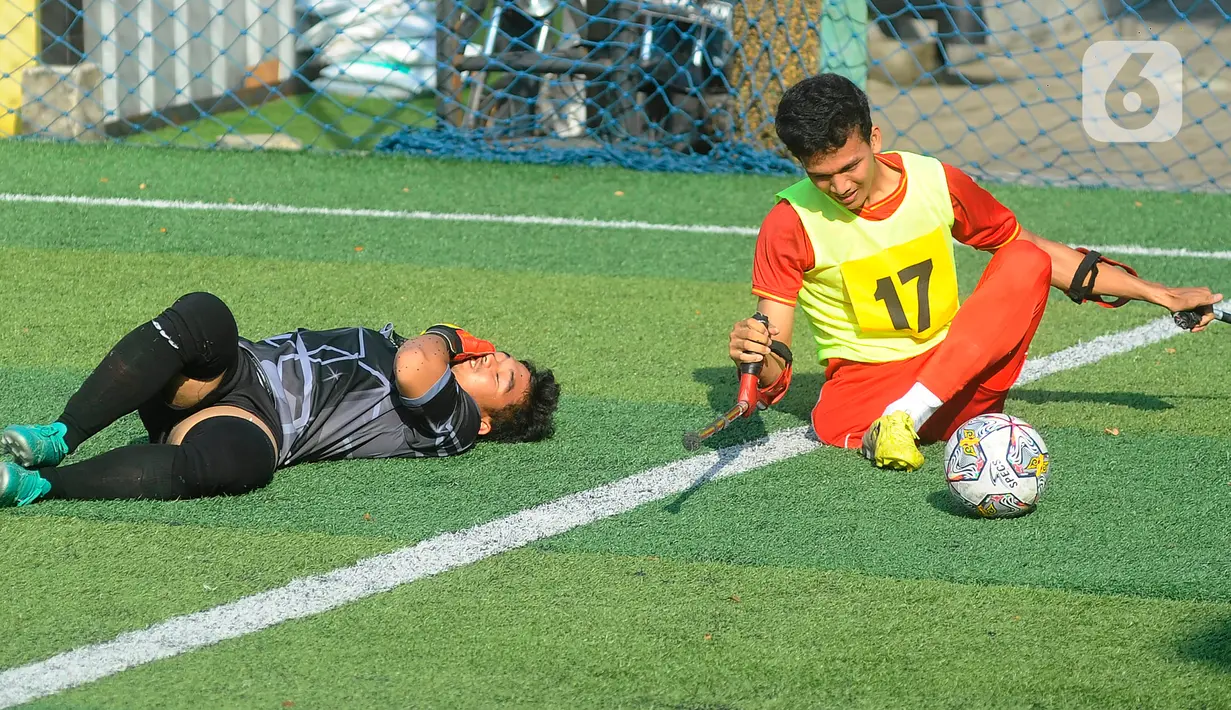 Seleksi nasional ini diikuti para pemain sepak bola amputasi yang berasal dari berbagai kota di Indonesia. (merdeka.com/Arie Basuki)