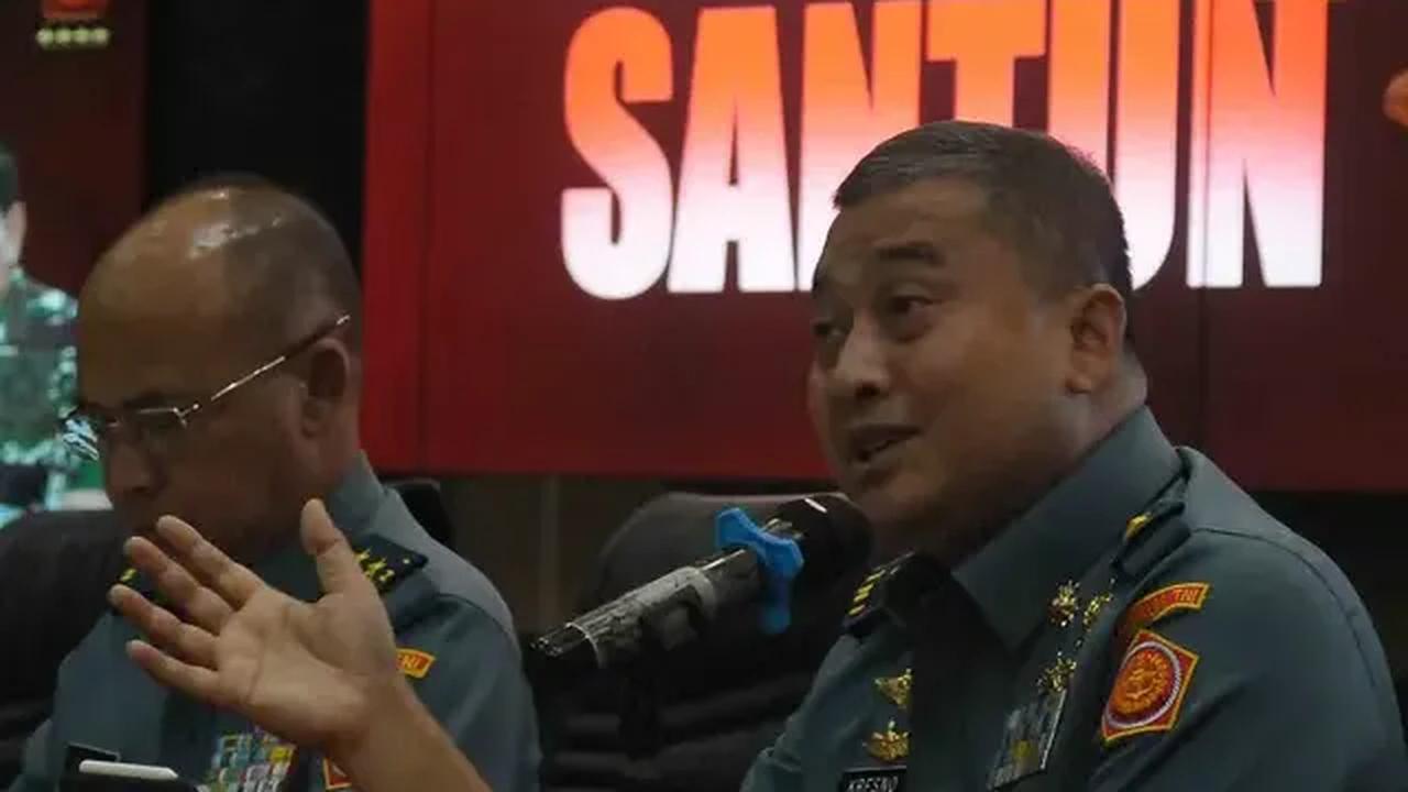 Selain itu, ada beberapa Pasal yang menjadikan keluarga anggota TNI bisa mendapatkan bantuan hukum. Yakni, Pasal 69 UU No 8 tahun 1981 yaitu Kitab UU Hukum Acara Pidana. Pasal 56 UU 48 tahun 2009 tentang kekuasaan kehakiman.