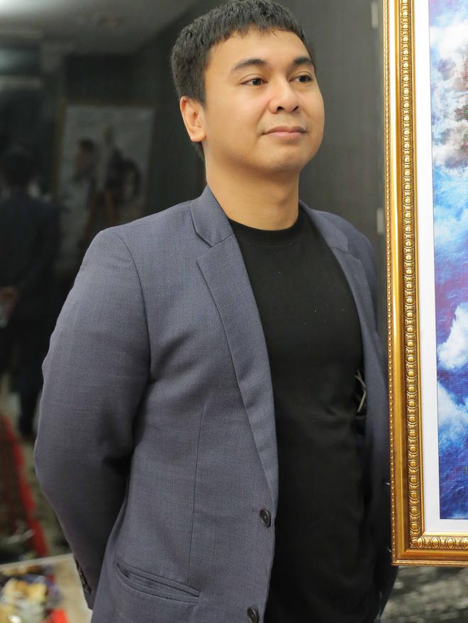 Hangout, Raditya Dika Buat 8 Artis Terseret Kasus Pembunuhan - Celeb