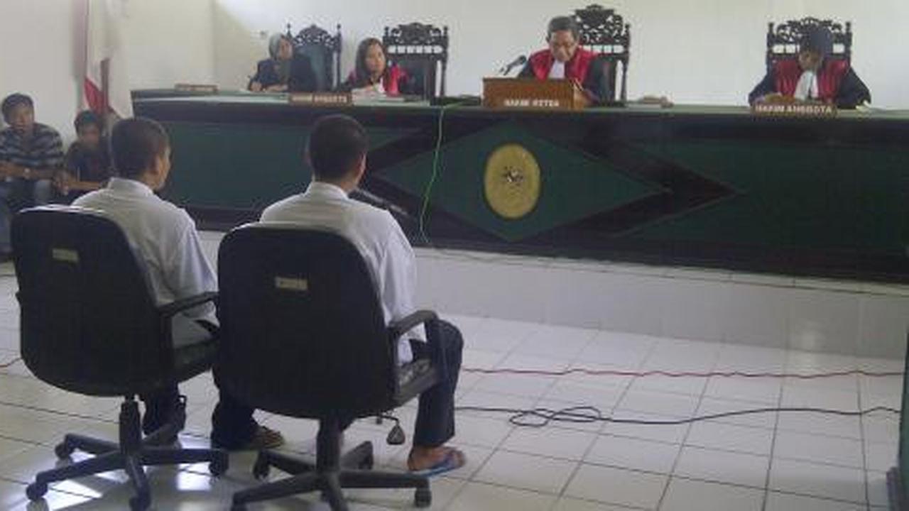 Takbir warnai sidang kasus dua pemotong bambu