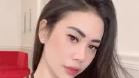 Kartika Chacha Dapatkan Tubuh Sehat dan Seksi Berkat Muaythai