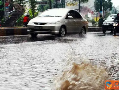 Genangan Air di Dago