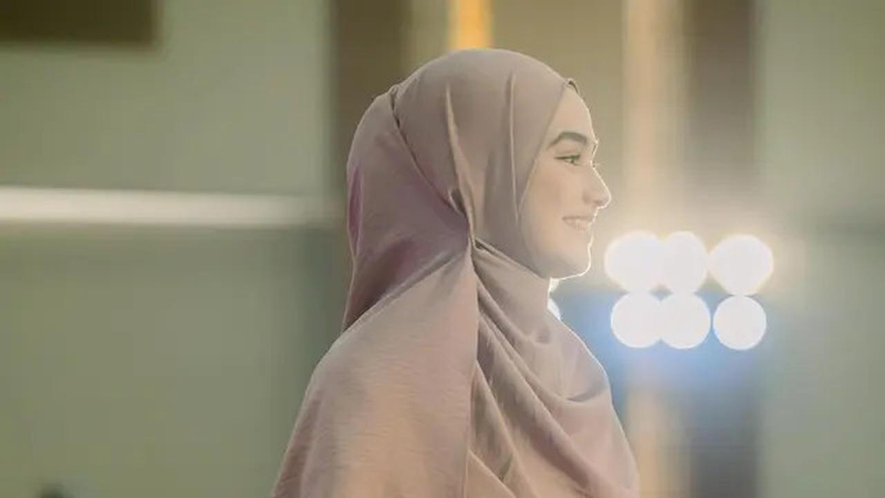 Makin Cantik dan Menawan, 7 Potret Terbaru Syifa Hadju Berhijab saat Adu Akting dan Jadi MC