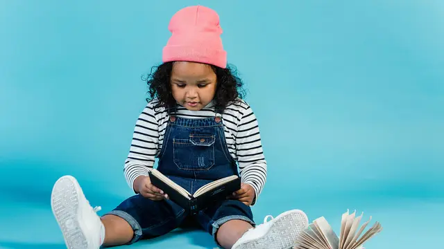 Membaca Buku Menjadi Aktivitas Seru saat Anak Belajar Puasa