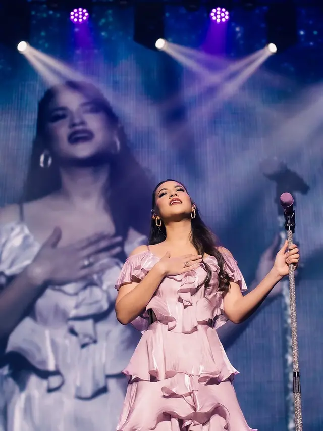 Potret Raisa Tiap Manggung dengan Berbagai Model Gaun yang Cantik, Selalu Anggun dan Feminim