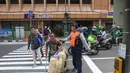 Keberadaan pelican crossing ini sebagai tindak lanjut aduan masyarakat mengenai pagar pada akses masuk Stasiun Cikini. (merdeka.com/Arie Basuki)