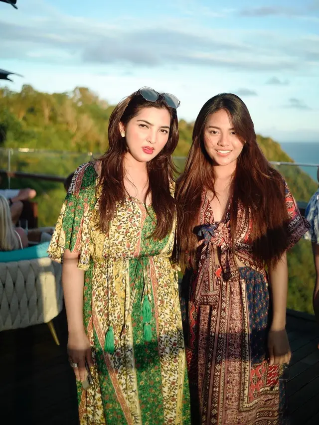 [Bintang] Aurel Hermansyah dan Ashanty