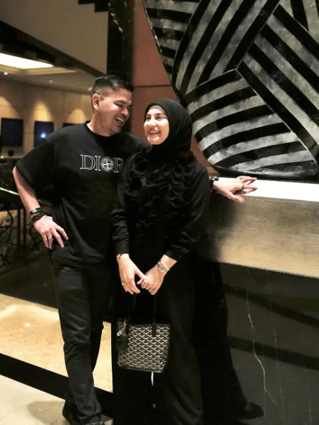 Model Baju Pesta Muslimah ala Irish Bella