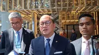 Chief Executive Officer (CEO) Badan Pengelola Investasi Daya Anagata Nusantara (Danantara) Rosan Roeslani usai acara Forbes Global CEO Conference, di Jakarta, Selasa (14/10/2025). (Liputan6.com/Arief)