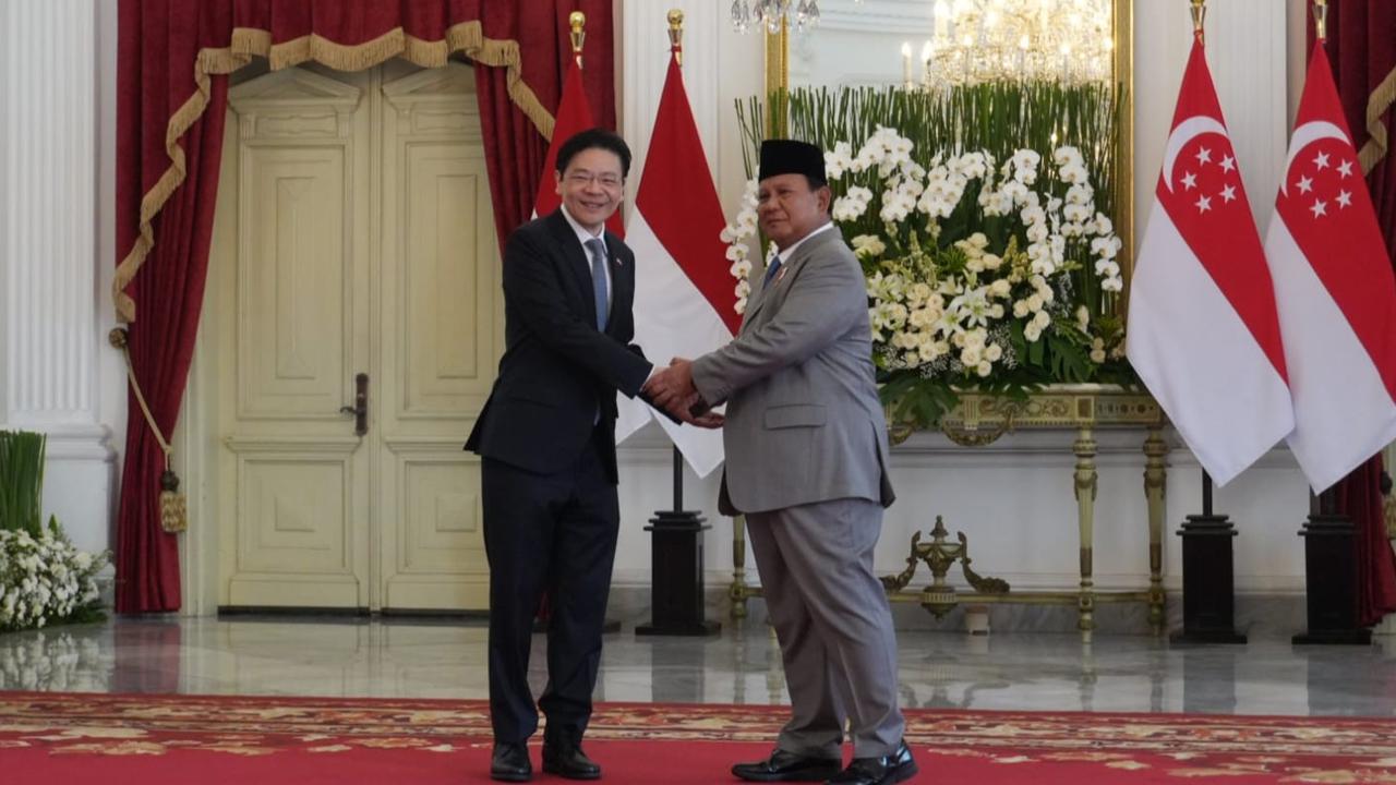 Prabowo Terima Kedatangan PM Singapura Lawrence Wong di Istana Merdeka