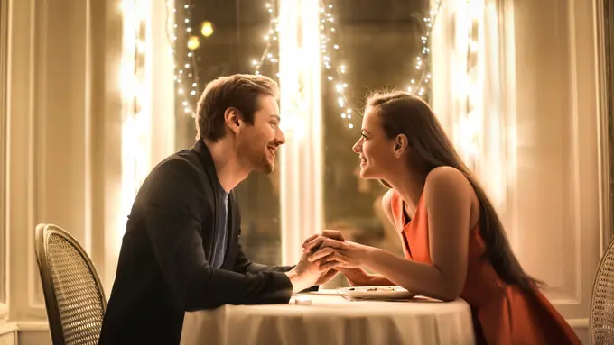 Bukan Lamaran Biasa, Ide Nyatakan Rasa Out of The Box Ini Sering Jadi Impian Perempuan