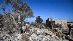 Kementerian kesehatan dan media resmi Lebanon melaporkan serangan Israel tersebut menghantam daerah yang dihuni warga dengan mayoritas beragama Kristen dan jauh dari kubu Hizbullah. (JOSEPH EID/AFP)