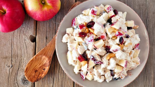 salad buah yogurt