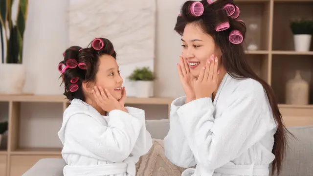 keluarga september ibu recharger