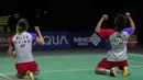 <p>Selebrasi ganda campuran China, Jiang Zhen Bang/Wei Ya Xin setelah mengalahkan sesama wakil China, Zheng Si Wei/Huang Ya Qiong pada laga final turnamen bulu tangkis Indonesia Open 2024 di Istora Senayan, Jakarta, Minggu (9/6/2024). Jiang Zhen Bang/Wei Ya Xin menang dua game langsung 11-21, 14-21 untuk merebut gelar juara. (Bola.com/Syahkist Afi Daib)</p>