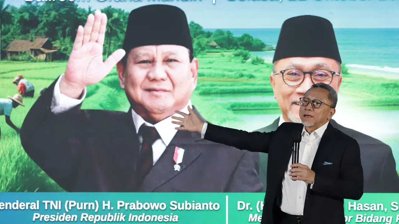 Satu Tahun Pemerintahan Prabowo, Menko Pangan Zulkifli Hasan Umumkan Impor Beras Nol Persen