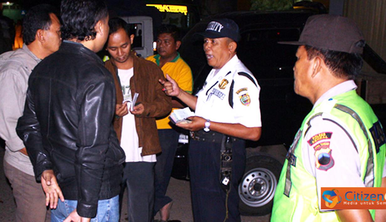 Polsek Weleri Tertibkan Preman Pasar - Foto Liputan6.com