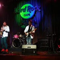 Fusion Stuff (Deki Prayoga/bintang.com)