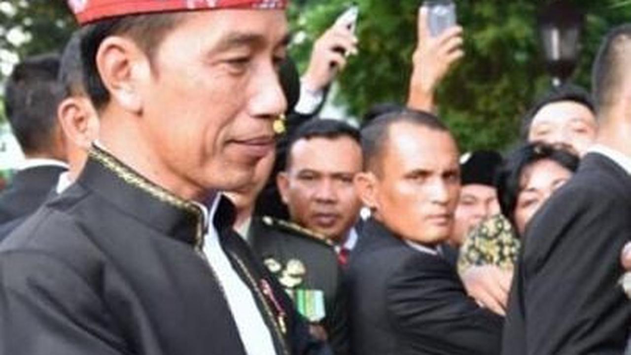 Baju Adat Tanah Bumbu