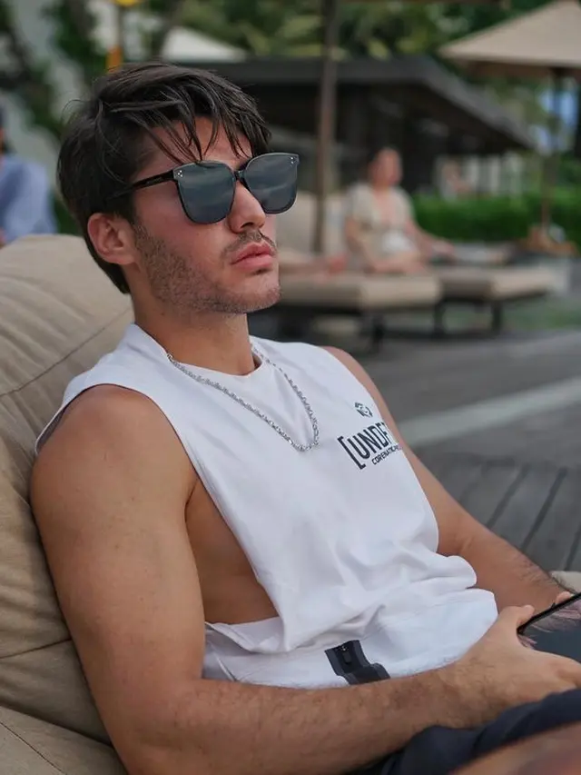 7 Potret Valentino Peter, Pemeran Rama dalam Sinetron Love Story The Series