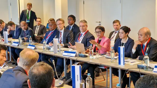 Menteri Luar Negeri Republik Indonesia (Menlu RI) Retno Marsudi dalam EU Indo-Pacific Ministerial Forum ketiga di Brussel, Belgia, Jumat (2/2/2024) (Dok: X/@Menlu_RI)