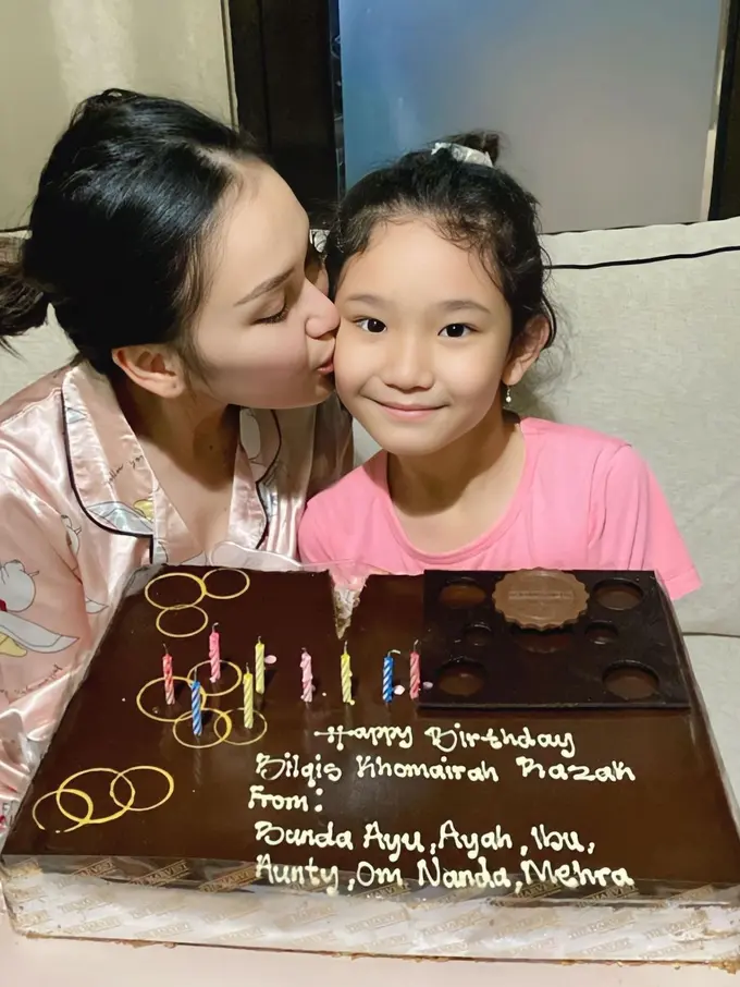 Ayu Ting Ting rayakan ultah anak ke-9 dengan sederhana