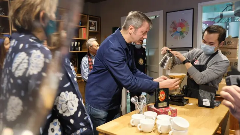 Uji rasa (coffee tasting) Indonesia di Finlandia.