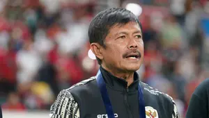 Pelatih Timnas Indonesia U-19, Indra Sjafri, saat melawan Kamboja U-19 pada laga kedua Grup A Piala AFF U-19 2024 di Stadion Gelora Bung Tomo, Surabaya, Sabtu (20/7/2024). (Dok PSSI)
