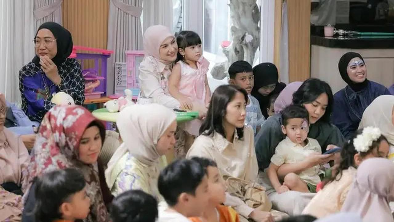 6 Potret Bukber Teman-Teman Anak Irish Bella di Rumah, Sekaligus Silaturahmi Orang Tua