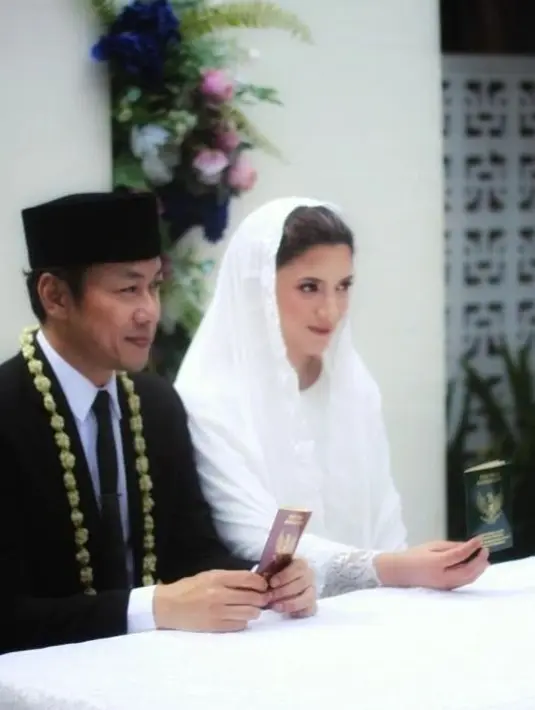 Acara akad nikah digelar secara sederhana di Bandung, pada 6 Mei 2023. [Foto: IG/qurrotuayun/qibil].