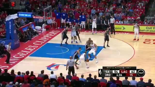 Blake Griffin tampil ciamik dengan menyumbangkan 26 poin, 12 rebound dan enam assist untuk Los Angeles Clippers