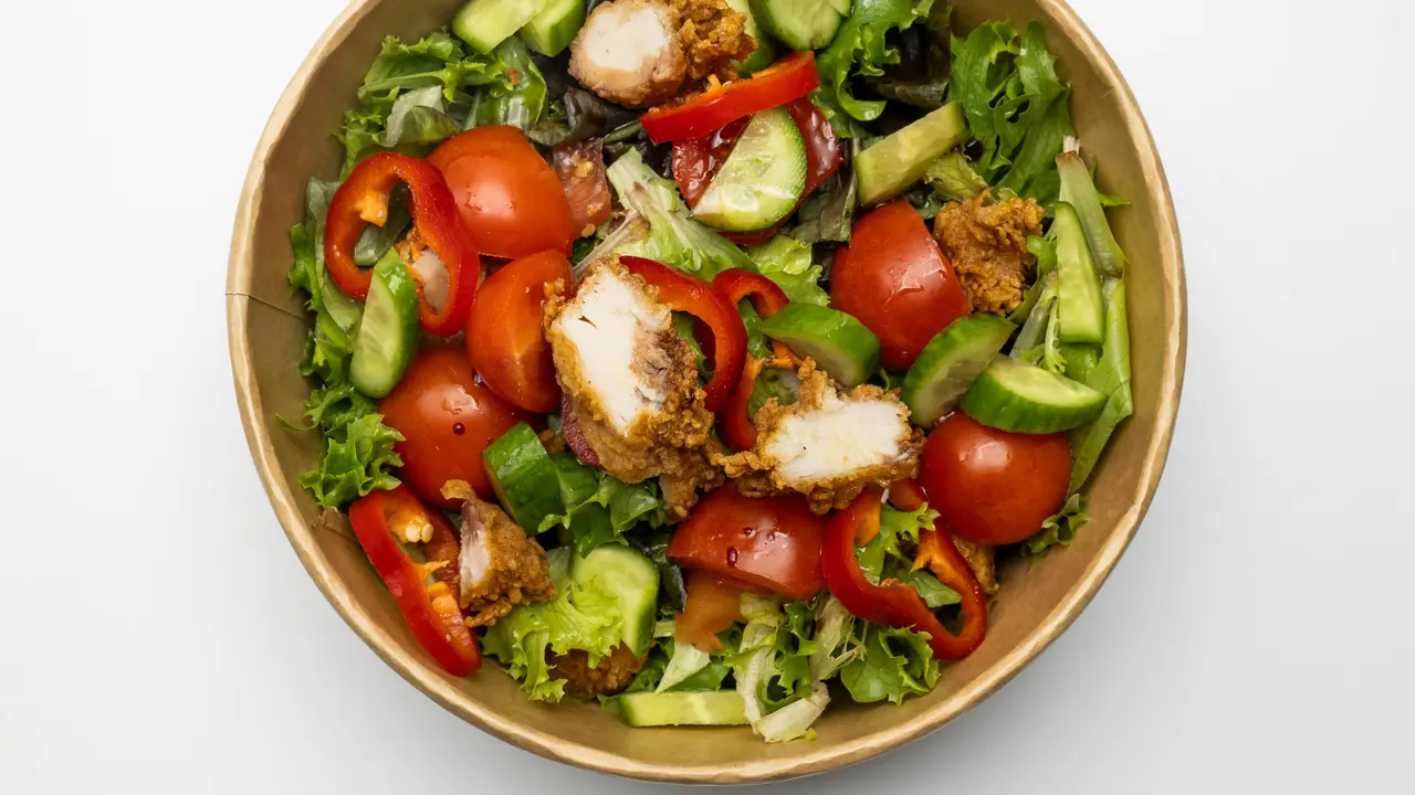 Resep Chicken Salad dengan Lemon Dressing yang Tinggi Protein