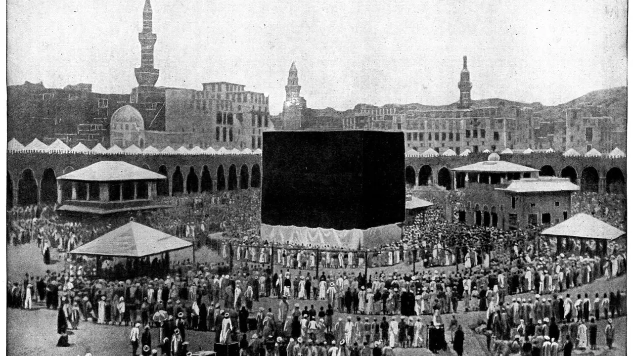Mengintip 7 Potret Suasana Masjidil Haram 68 Tahun yang Lalu