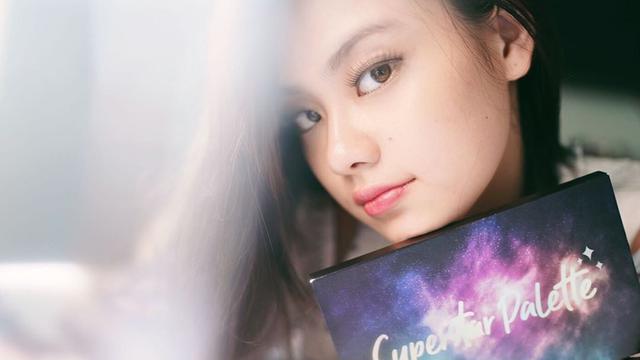 7 Potret Terbaru Gege Elisa Disebut Mirip Jennie Blackpink Hot