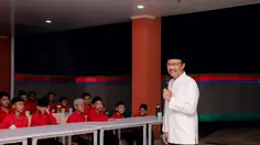 Malam Hari, Gus Ipul Beri Motivasi ke Siswa Baru Sekolah Rakyat DKI