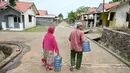 Warga berharap Polda Aceh bersedia membantu sumur bor untuk memenuhi kebutuhan air bersih bagi 300 kepala keluarga yang ada di Desa Neuheun. (Chaideer Mahyuddin/AFP)